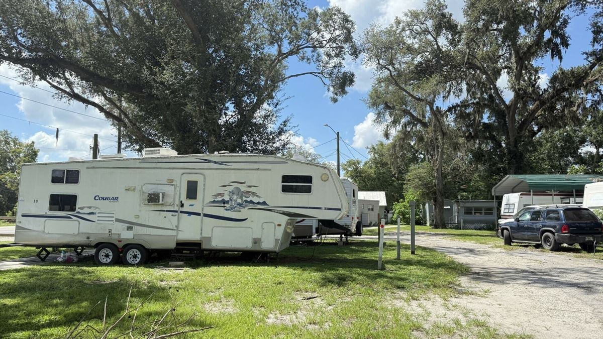 14 Unit Mobile Home Park for Sale in Zephyrhills Florida