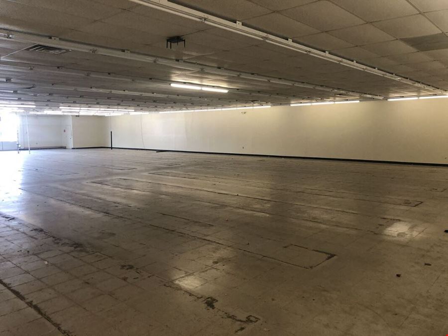 924 E Michigan Ave