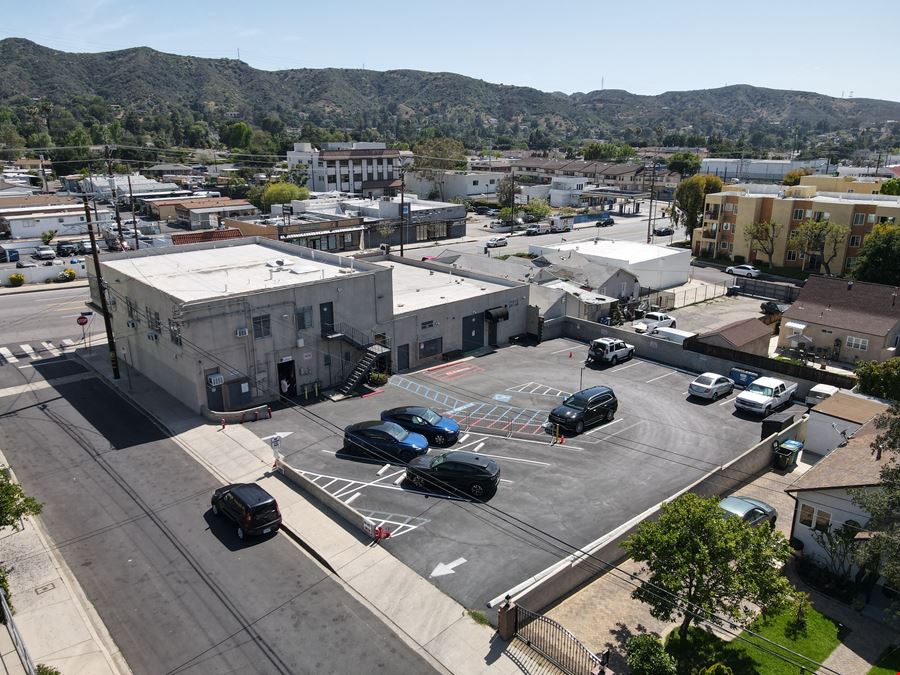 8115-8121 Foothill Blvd