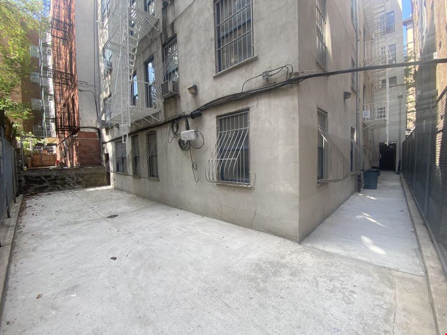 218 W 113th St