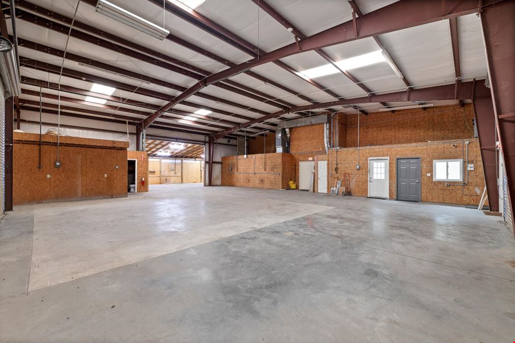 6100 square feet Warehouse with office space