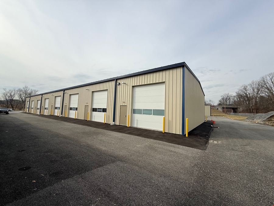 21 Hagerty Boulevard - Bldg B