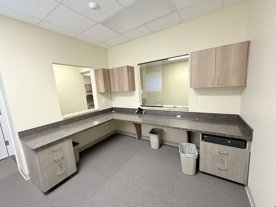 Office Suites For Sublease | DeBary Professional Plaza