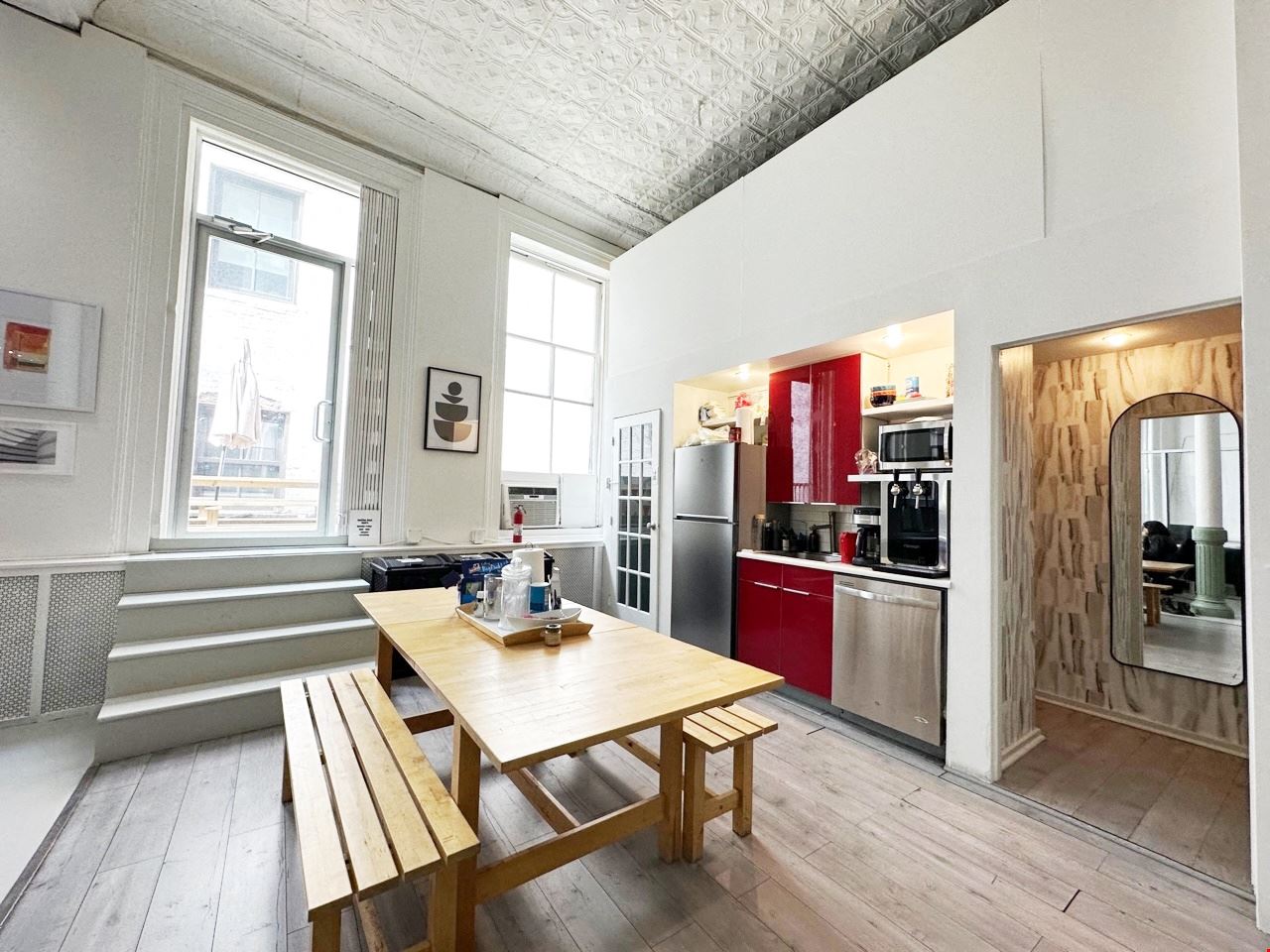833 Broadway
