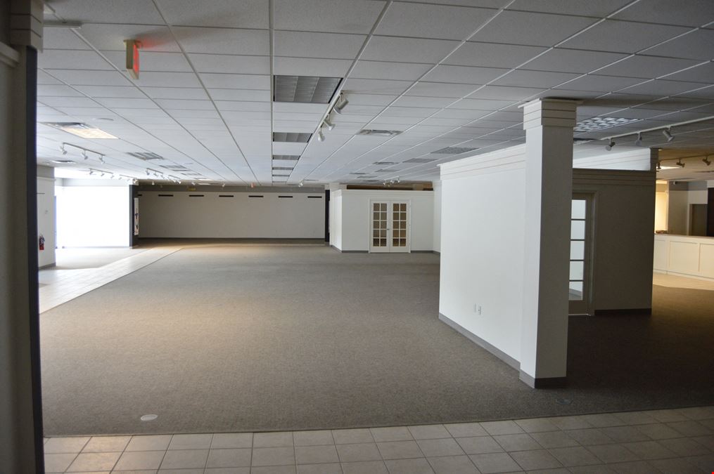Premier Commercial Leasing Opportunity in Dunnellon, FL