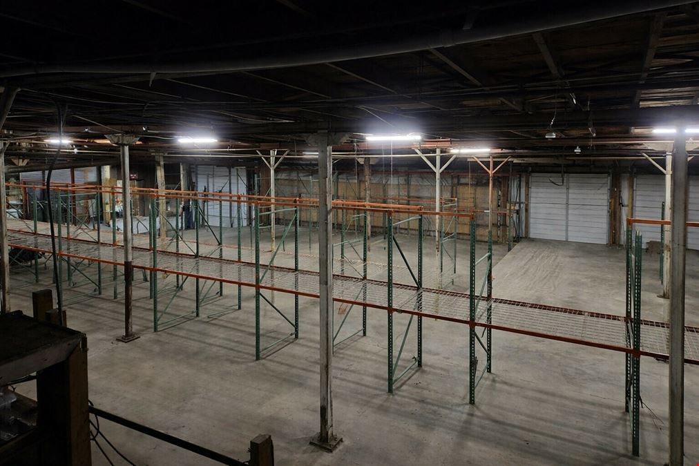 432 N Royal St (Office + Warehouse)
