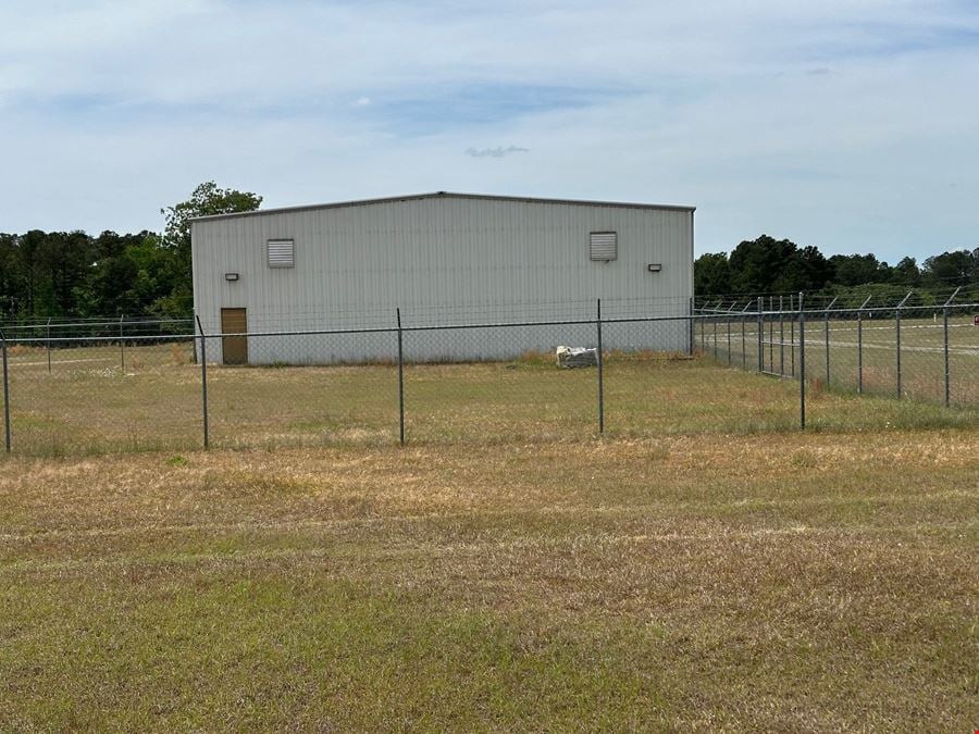 8,100 sq. ft. Office / Warehouse Building on 3.53 Acres
