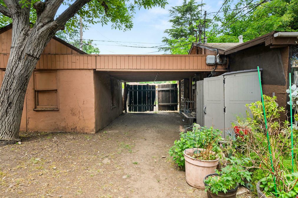 1825 Magnolia Ave