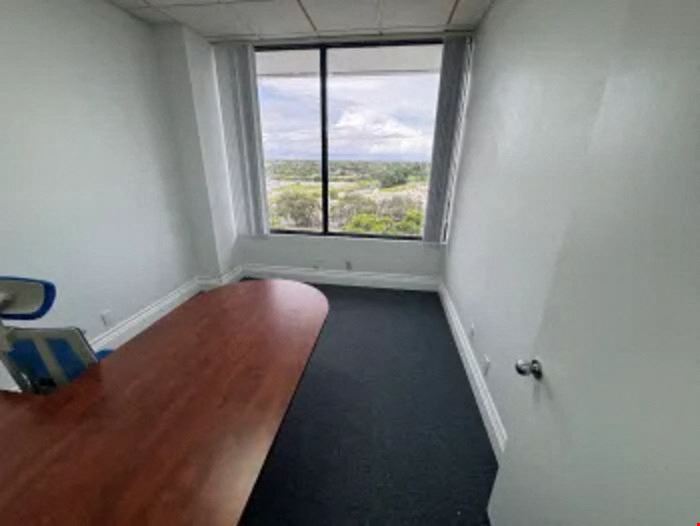 2692 SF Suite 600 Professional and Medical Office Space