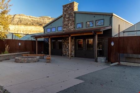 Preview of Retail space for Rent at 1043 N River Rd