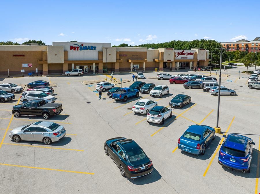 Meridian Retail Center - Guitar Center & PetSmart