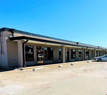 Preview of commercial space at 3201 Interstate 30