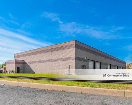 Preview of commercial space at 169 Western Hwy