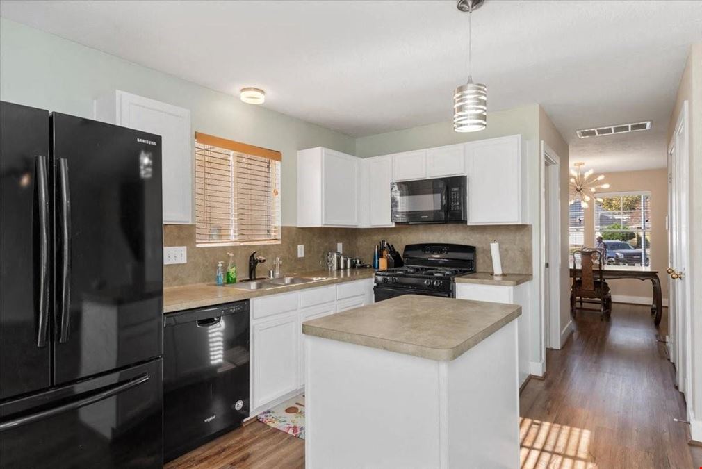 FOR SALE | 6230 Kings Oaks Lane, Humble TX