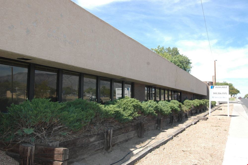 3809 Eubank Blvd. NE