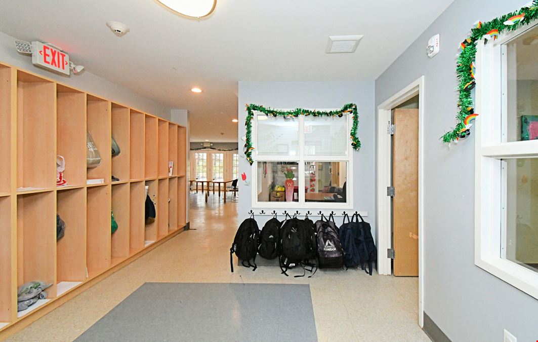 448 School Ln