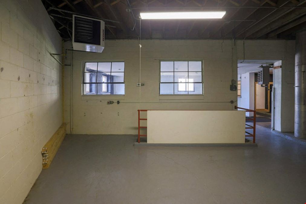 Office-Warehouse-Flex Space For Lease (Outdoor Storage)