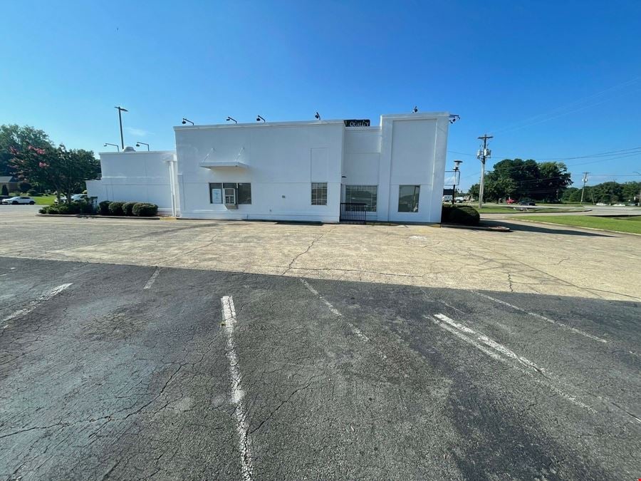 Freestanding QSR Available for Sale/Lease