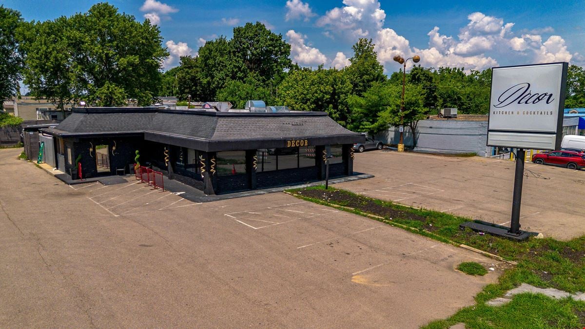 Restaurant/Bar in Cincinnati, OH - For Sale