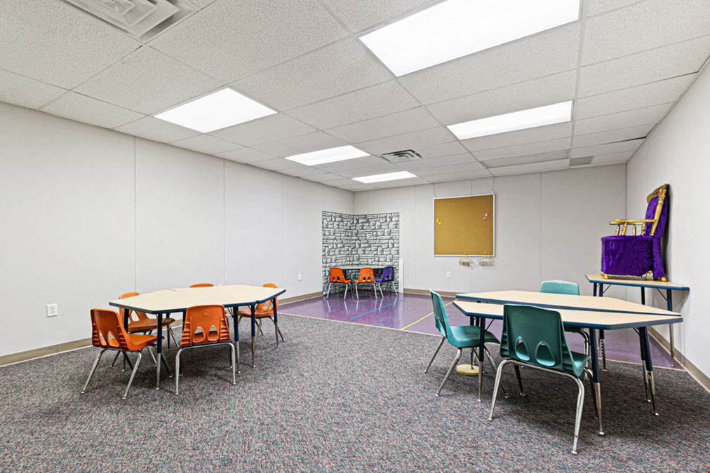 35,000 SF Church & 20,000 SF Youth Center For Sale in Downtown Greenville, TX