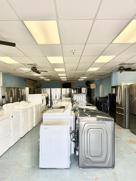Preview of Retail space for Rent at 1734 E Main St