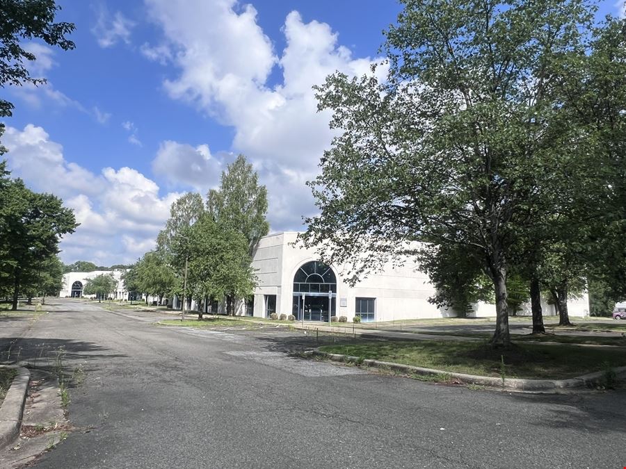 8700 - 8724 Jericho City Dr