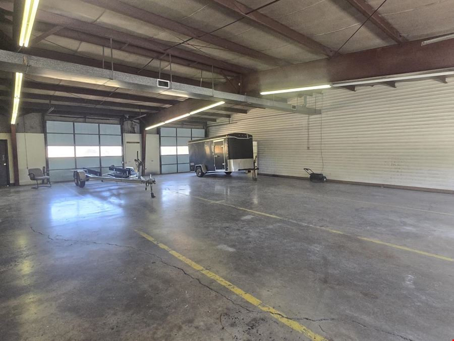 8 Bay Office Warehouse for Sale