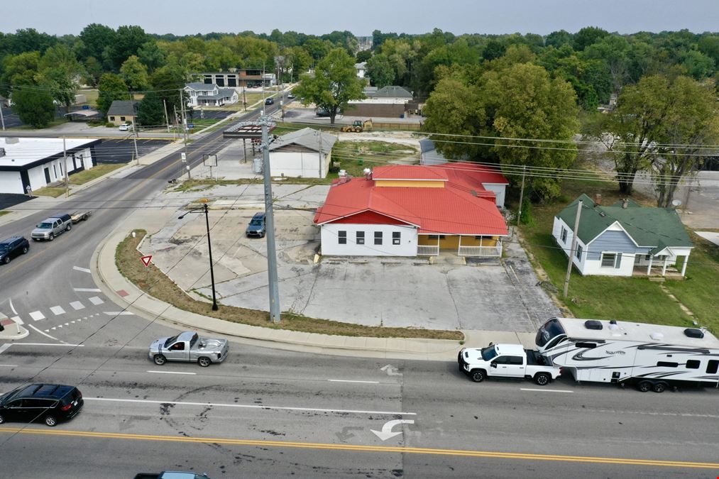 4,000 RSF Restaurant / Retail For Lease in Nixa