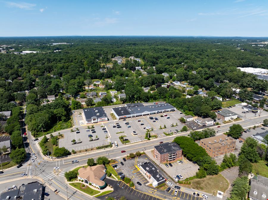 North Reading, MA - Main Street Retail Center