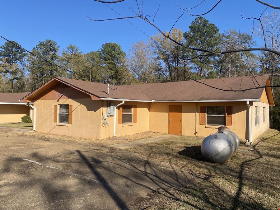 120 Head Start Ln - Former Daycare/School
