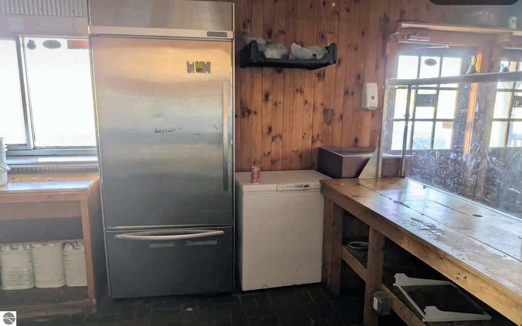 20 E Remus Rd