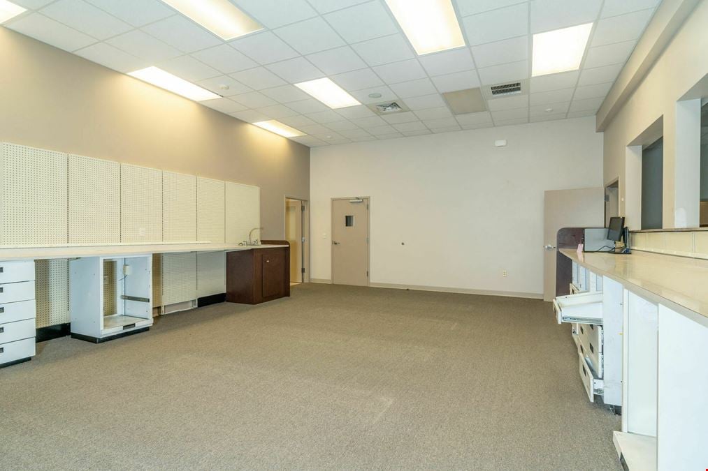 OFFICE CONDO AVAILABLE IN MYERS CORNER OFFICE COMPLEX