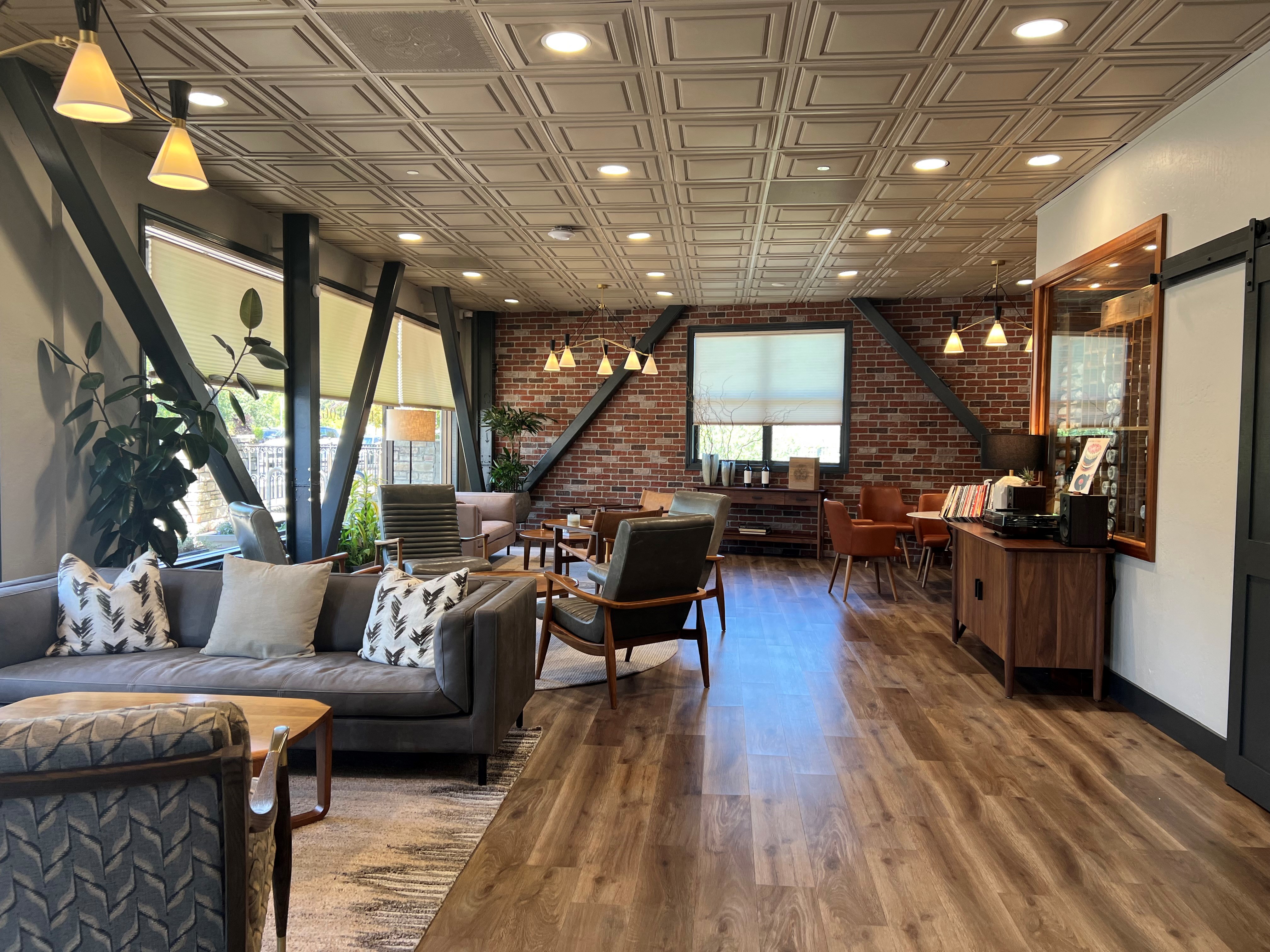 Preview of commercial space at 1040 Main St
