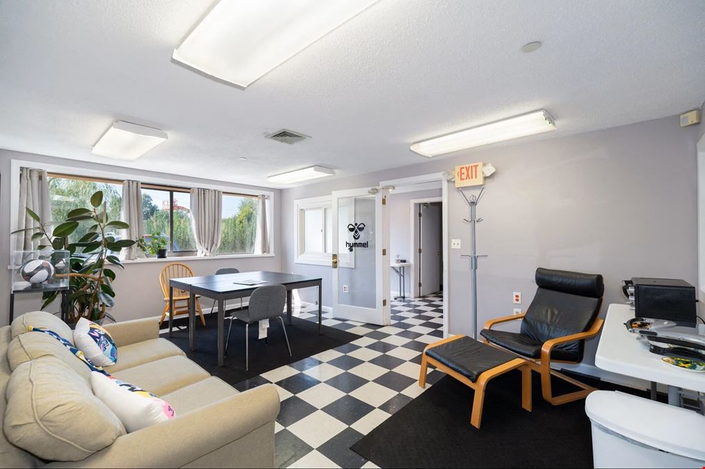 44 Mitchell Rd