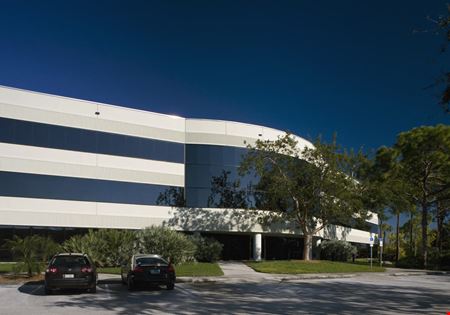 Preview of commercial space at 805 Executive Center Dr W