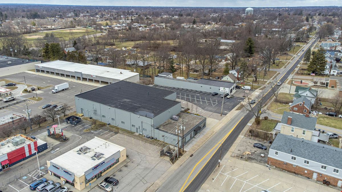 Industrial/Flex With Storage | For Lease