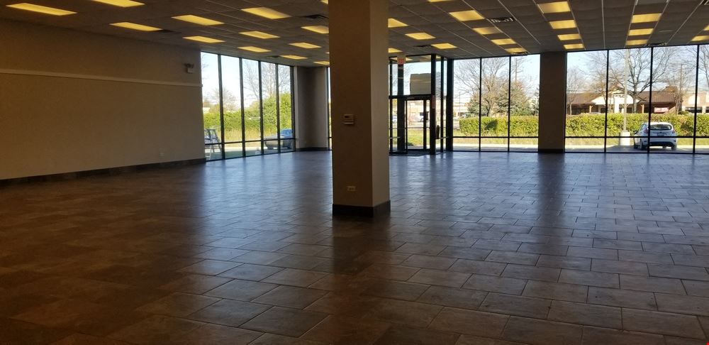 Randall Road Retail