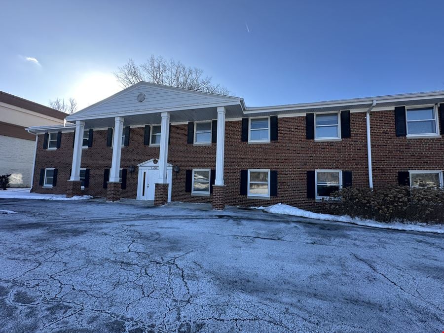 1305 N Barker Rd