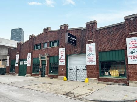 Preview of Industrial space for Rent at 1123 W Catalpa