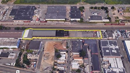 Preview of commercial space at 4001 Dell Ave