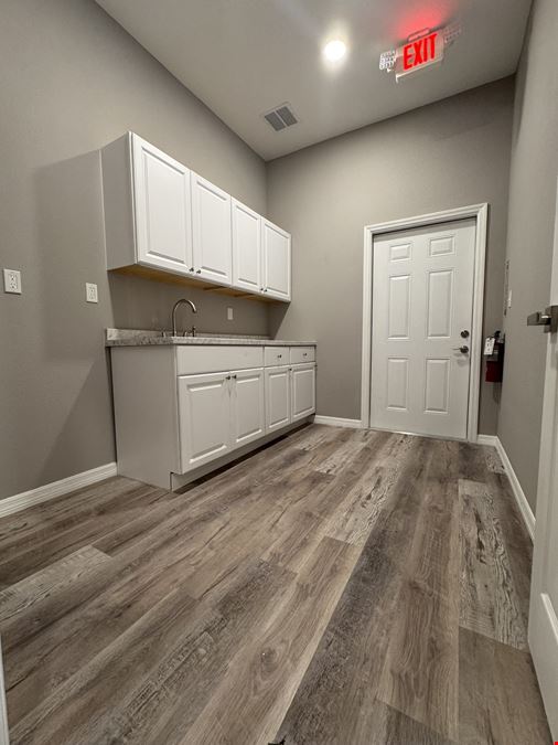 23045 Tabak Lane