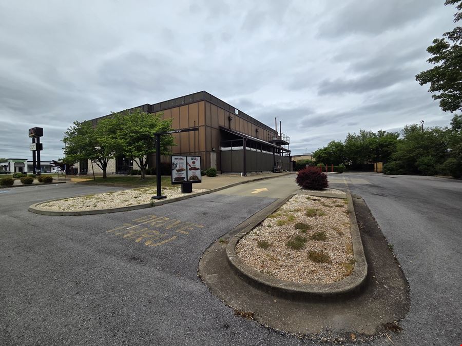 Former Smokey Bones