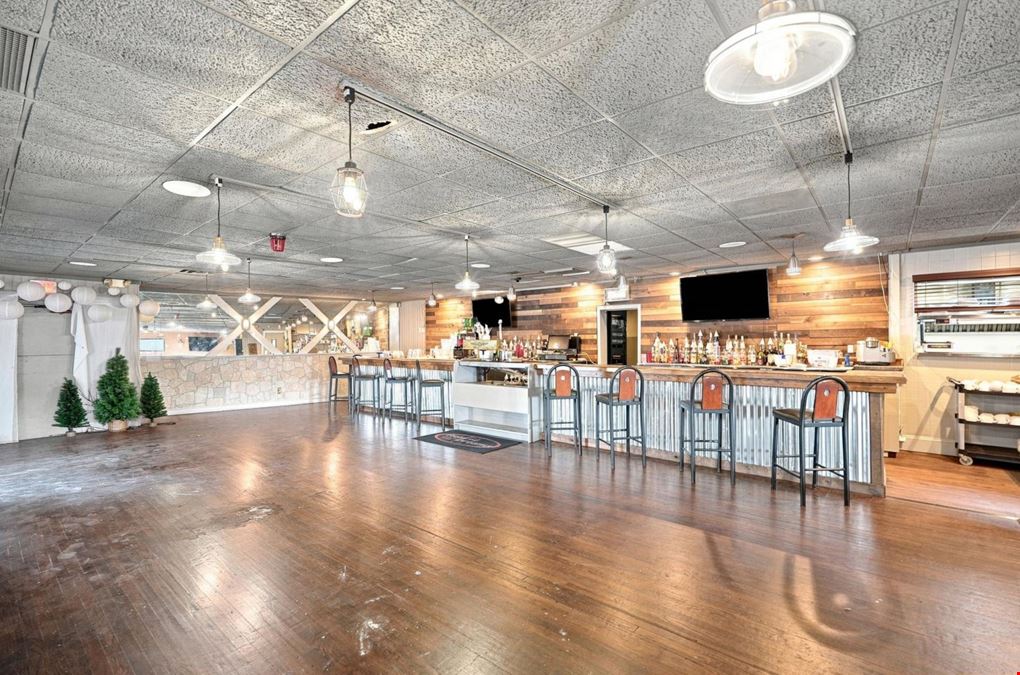 1090 Rochester Rd