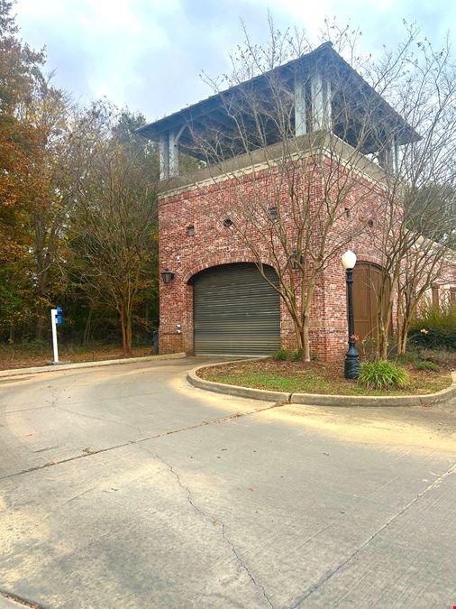 2027 Strawberry Hill Drive
