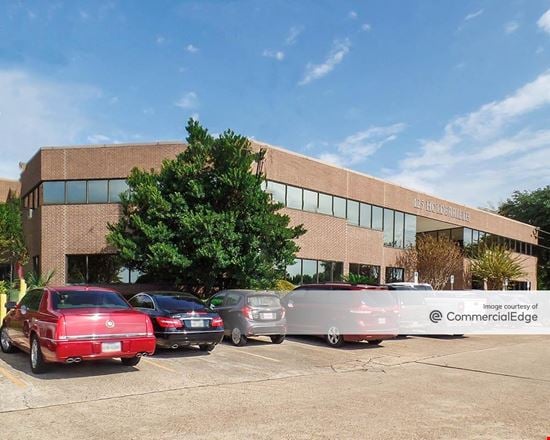 Preview of Office space for Rent at 425 Holderrieth Blvd