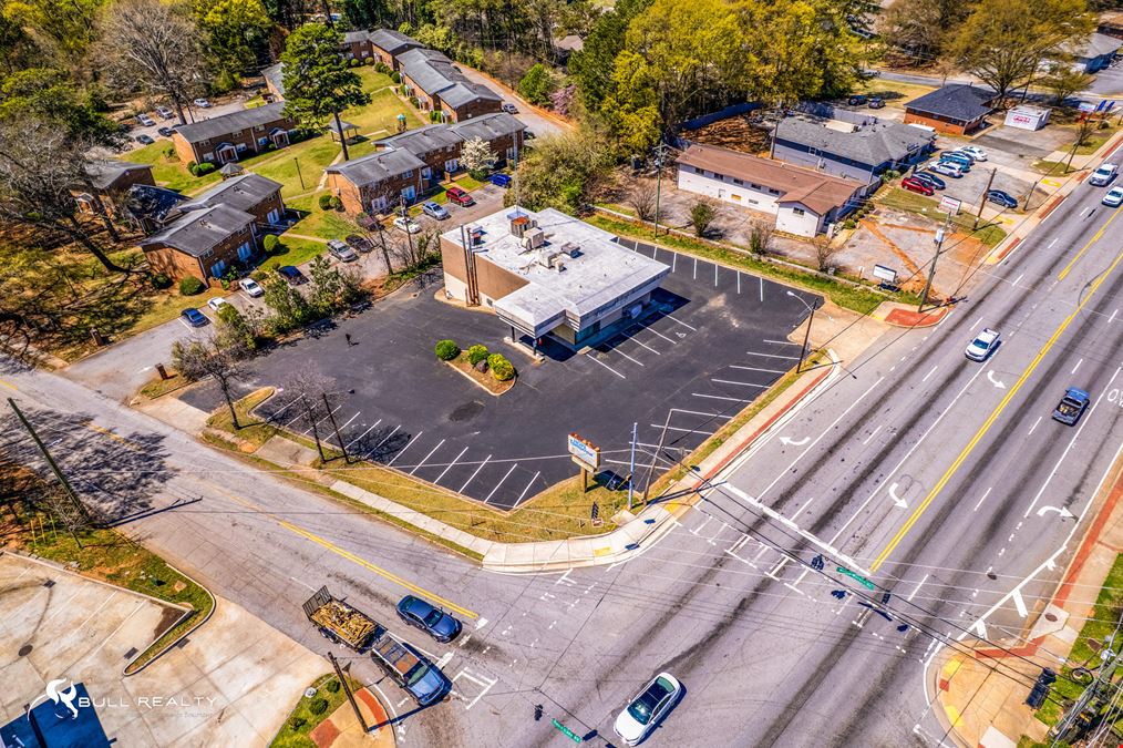 Freestanding Retail Building on Candler Road | ± 6,000 SF