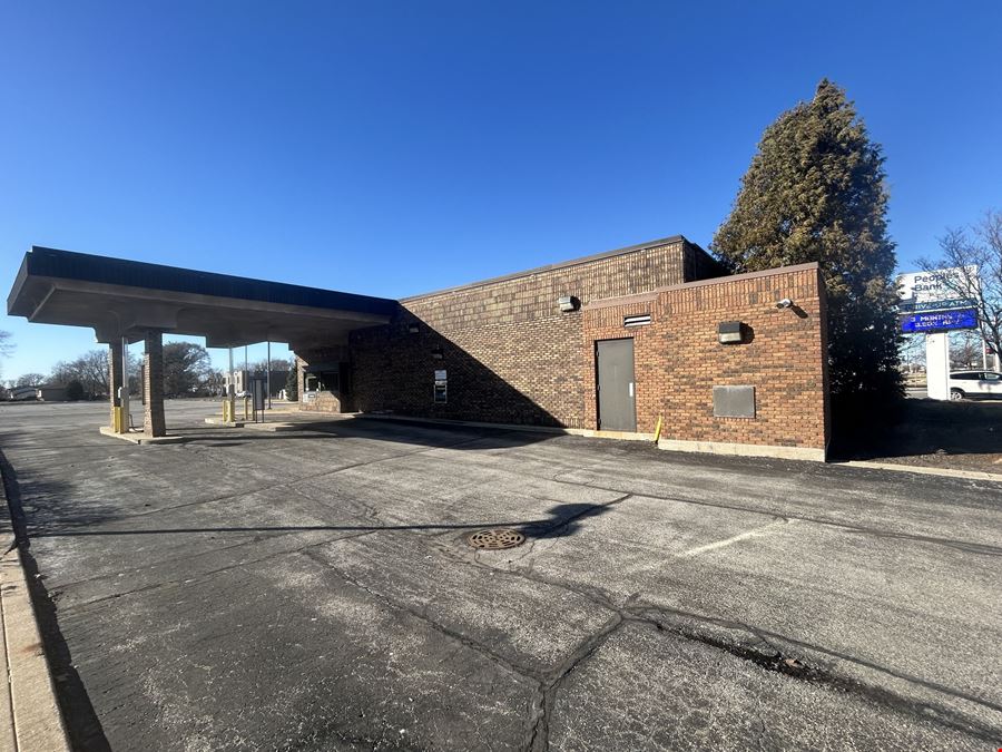 Former Peoples Bank - 1300 Sheffield Ave