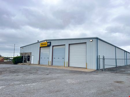 Preview of Industrial space for Rent at 215 North Rockford Road