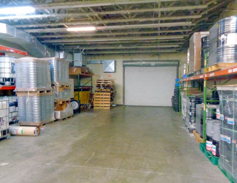 Warehouse 3,000 +/- SQFT