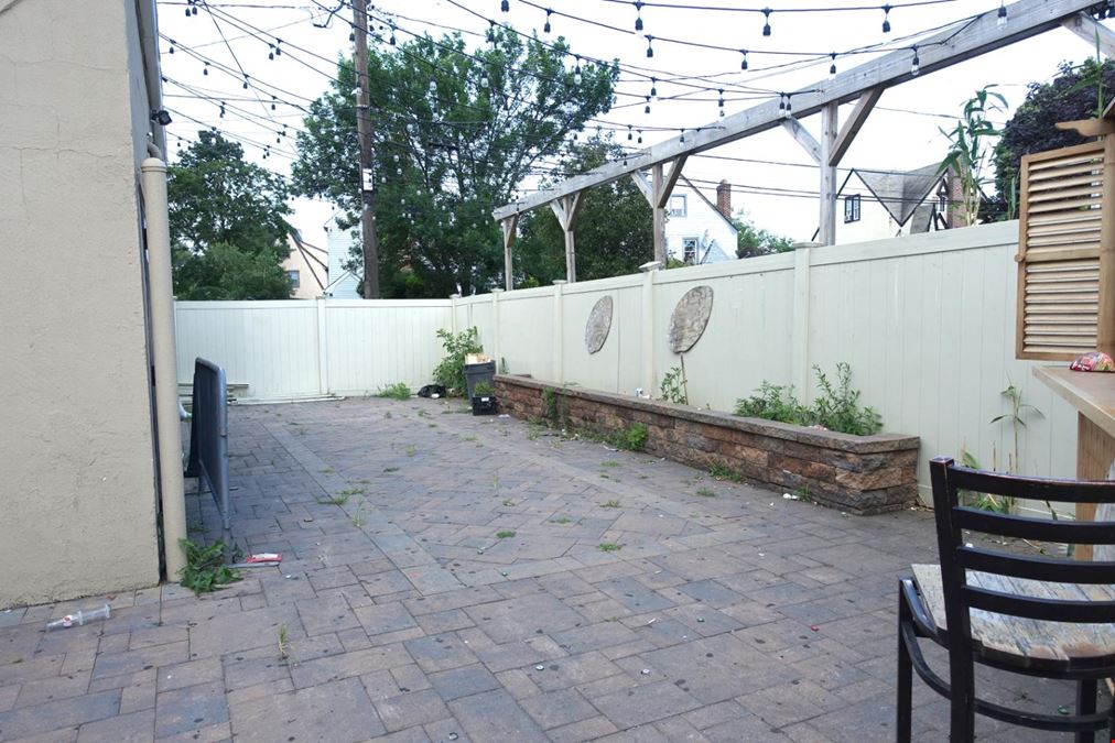 668 Fulton Ave (formerly Republic bar restaurant)